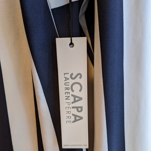 Blouse - Picture 6 of 11